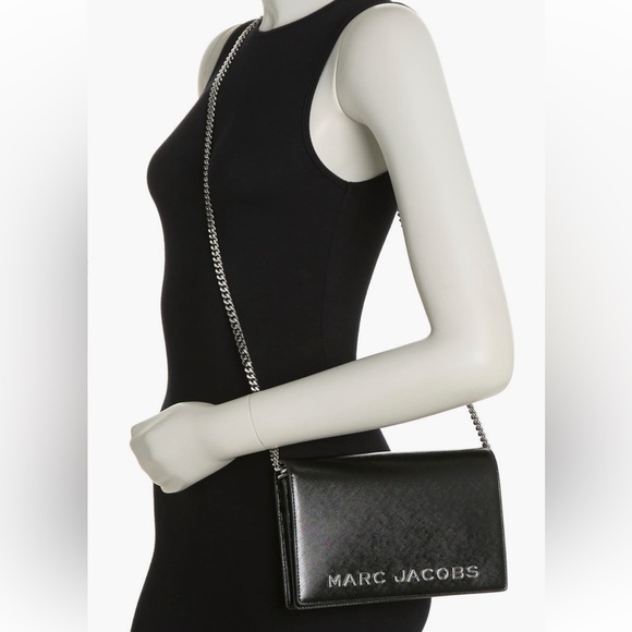 Marc Jacobs Black Wallet on a Silver Chain - Picture 2 of 6